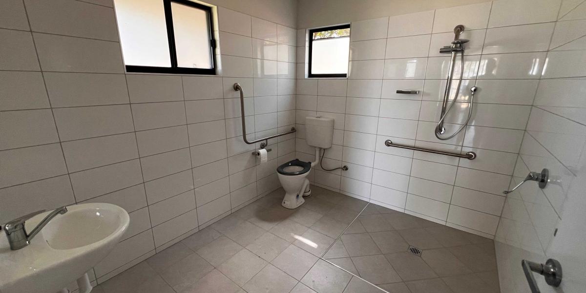 Bathrooms that are disability friendly in Kununurra